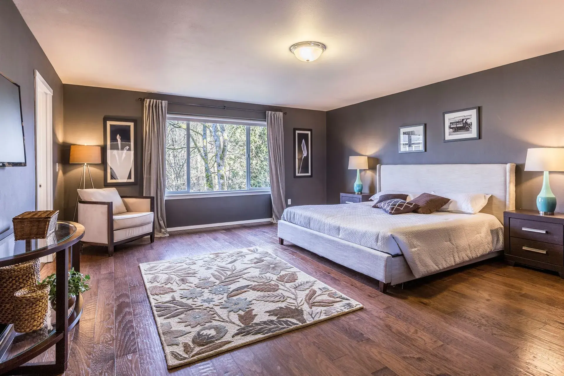 Painting and decorating project in Kensington
